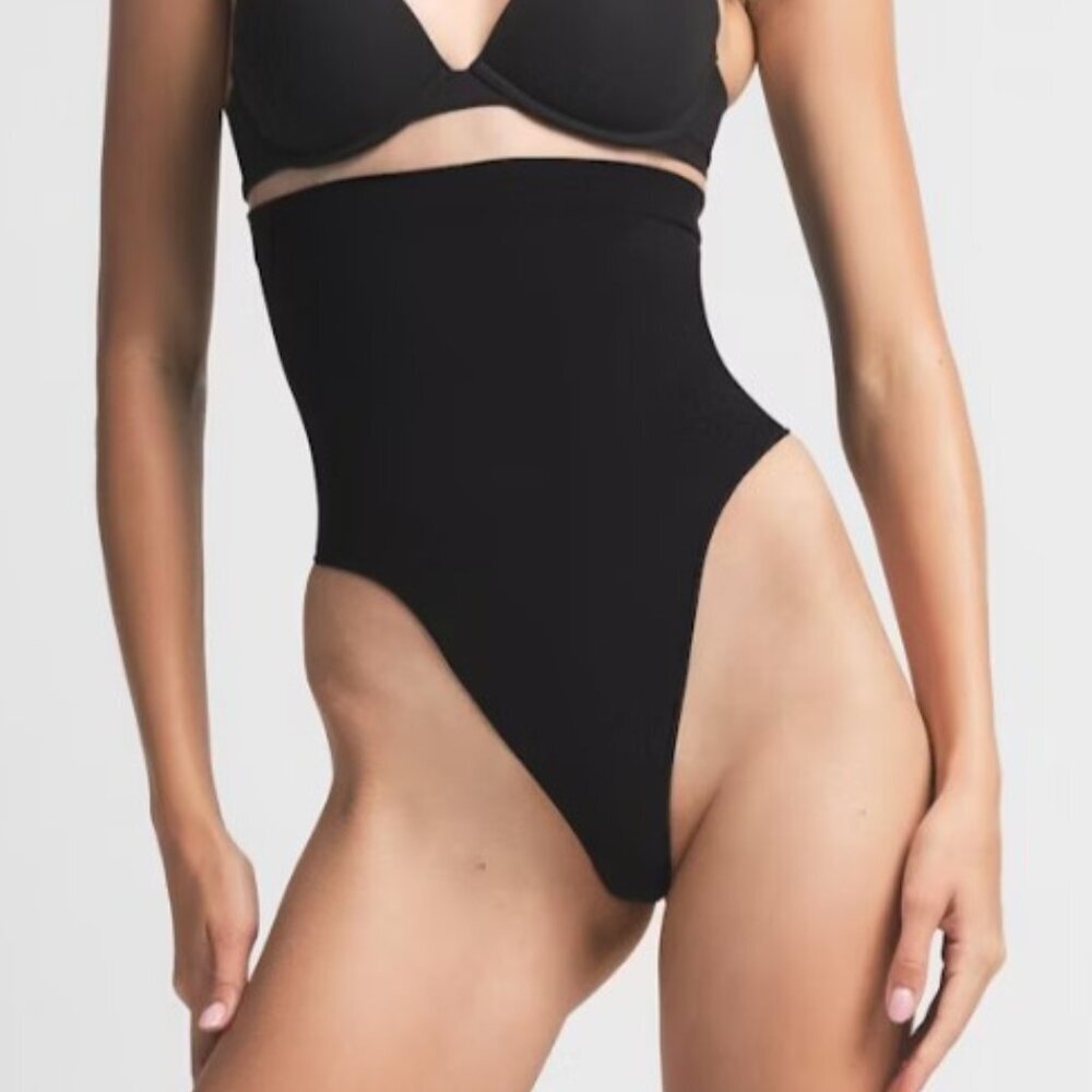 SKIMS Seamless Sculpt High Waist Control Thong Shapewear Black L ⚠️Minor FLAWED